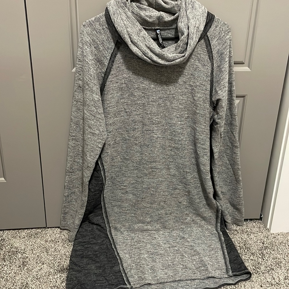 Kuhl cowl dress wool blend dress size medium. Excellent condition .